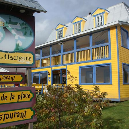 Gite Des Hauteurs Et Cafe De La Place Saint Zenon Ngoại thất bức ảnh